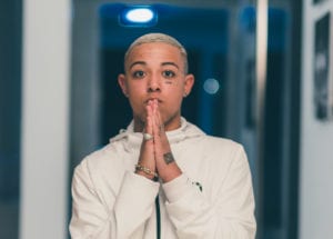 Vídeoclipe - MC Alê