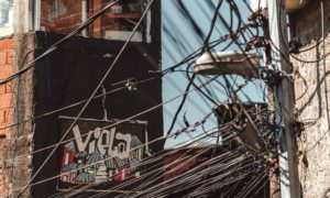 Vídeoclipe - Gírias das quebradas de São Paulo para você aprender