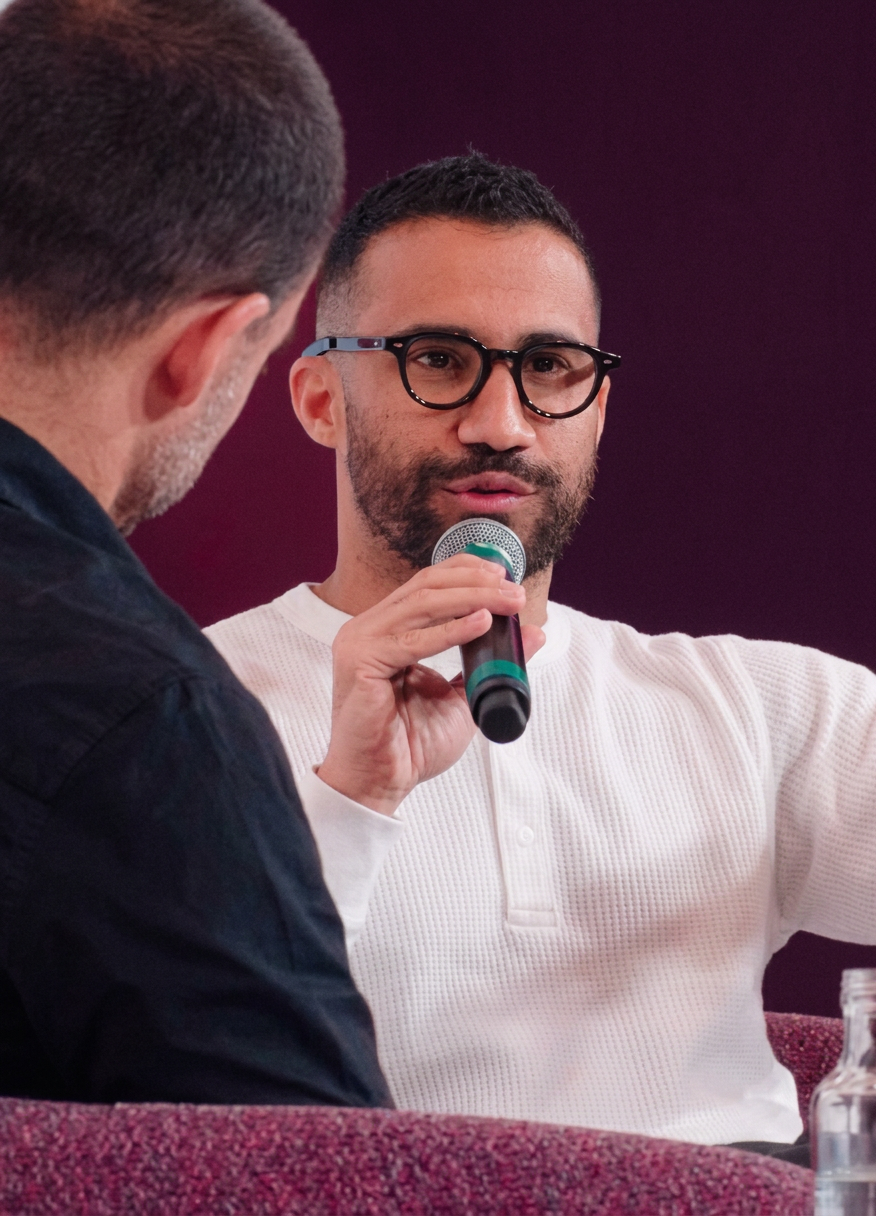 O avanço da tecnologia representa praticidade ou ameaça? 🧐 Segundo @kond , convidado da 3ª edição do AdVance Talks, as IAs não substituem pessoas, e sim potencializam quem sabe usá‑las.